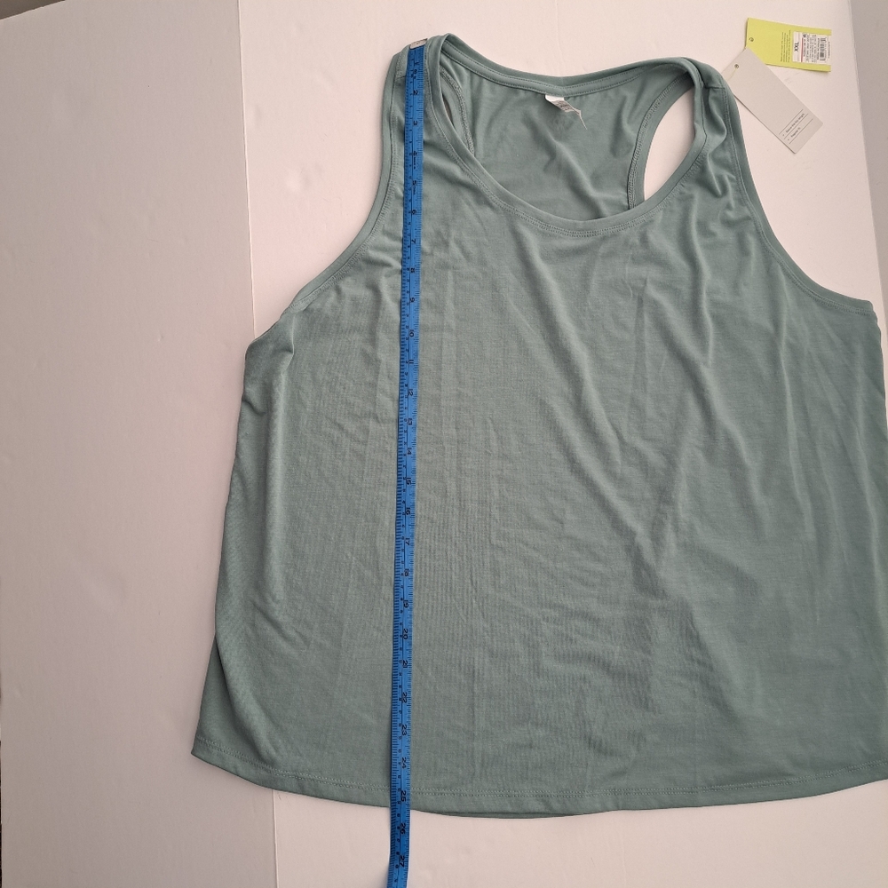 All In Motion Razerback Tank NWT - Picture 6 of 9